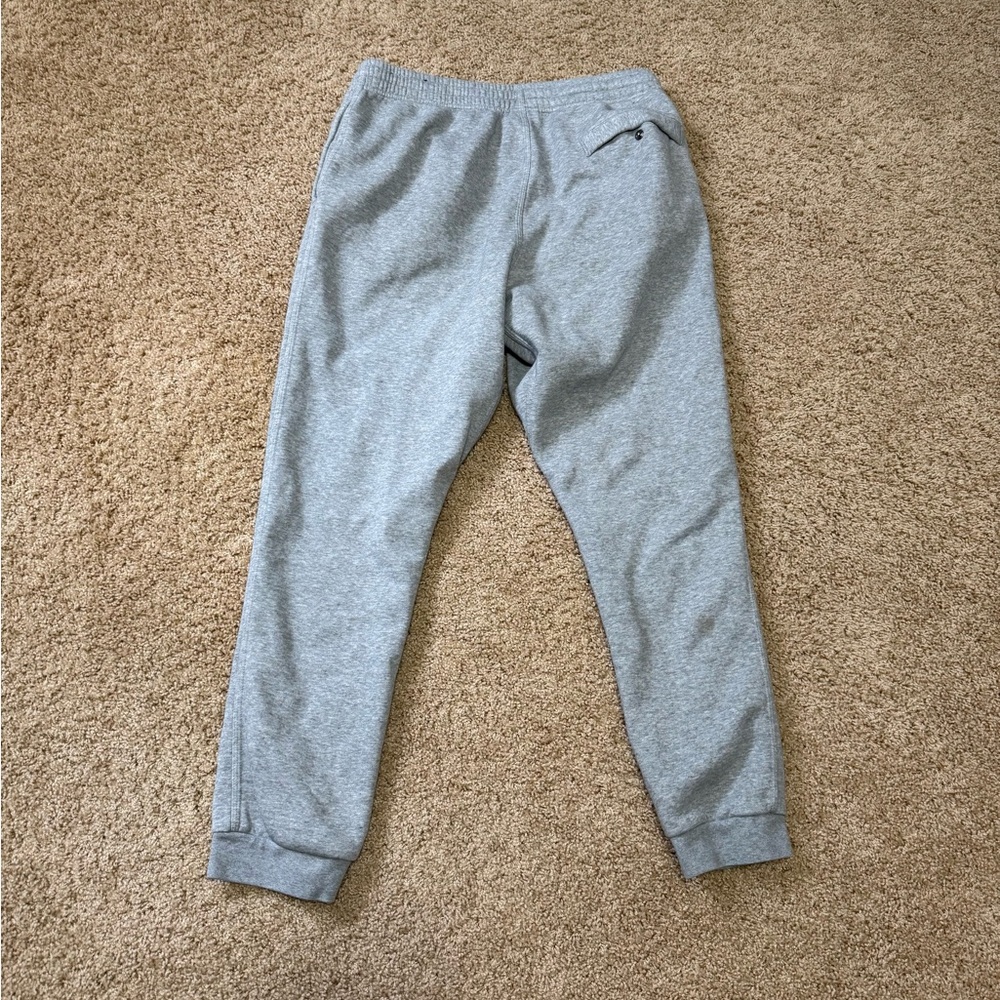 Nike Clothes - Picture 5 of 13